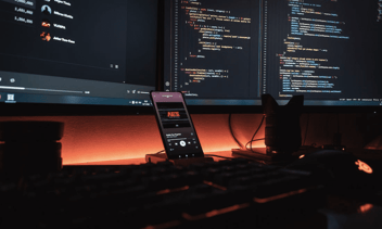 MVC vs MVVM: Choosing the Best iOS App Design Pattern in 2024