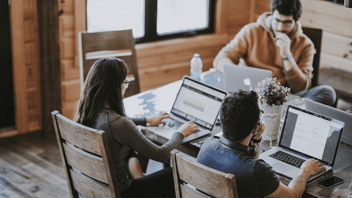 What is Offshore Software Development: In-Depth Guide (2025)
